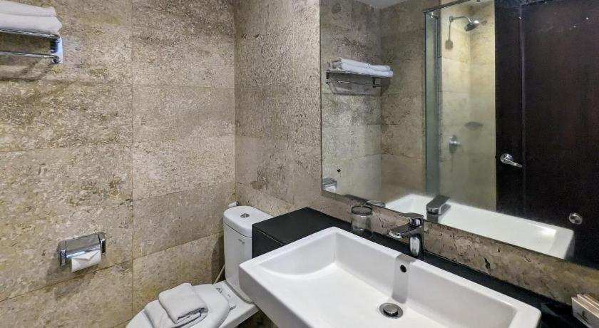 Horison Hotel Pematang Siantar Экстерьер фото