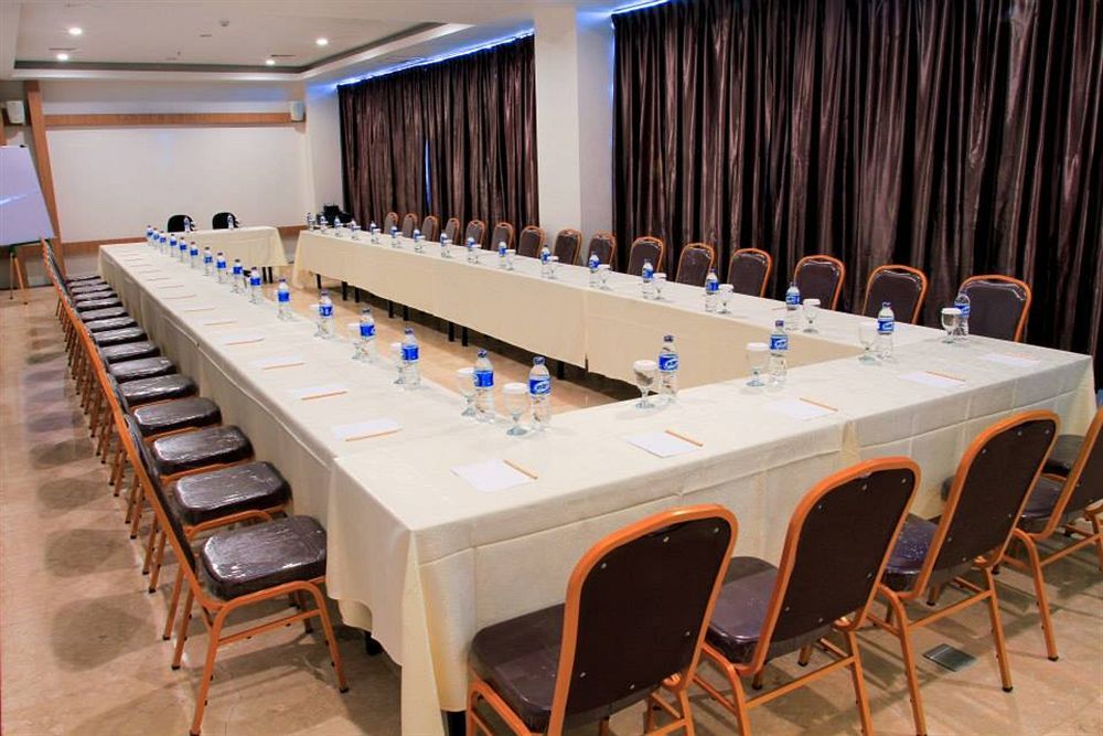 Horison Hotel Pematang Siantar Экстерьер фото