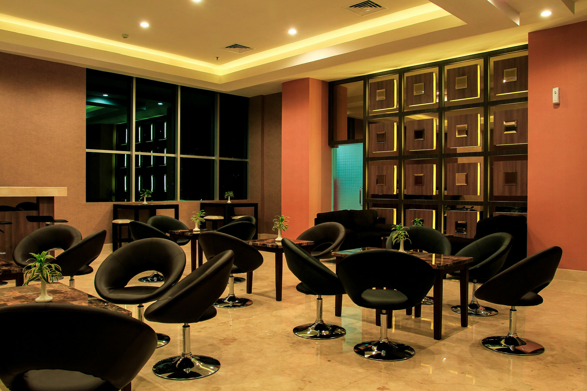 Horison Hotel Pematang Siantar Экстерьер фото