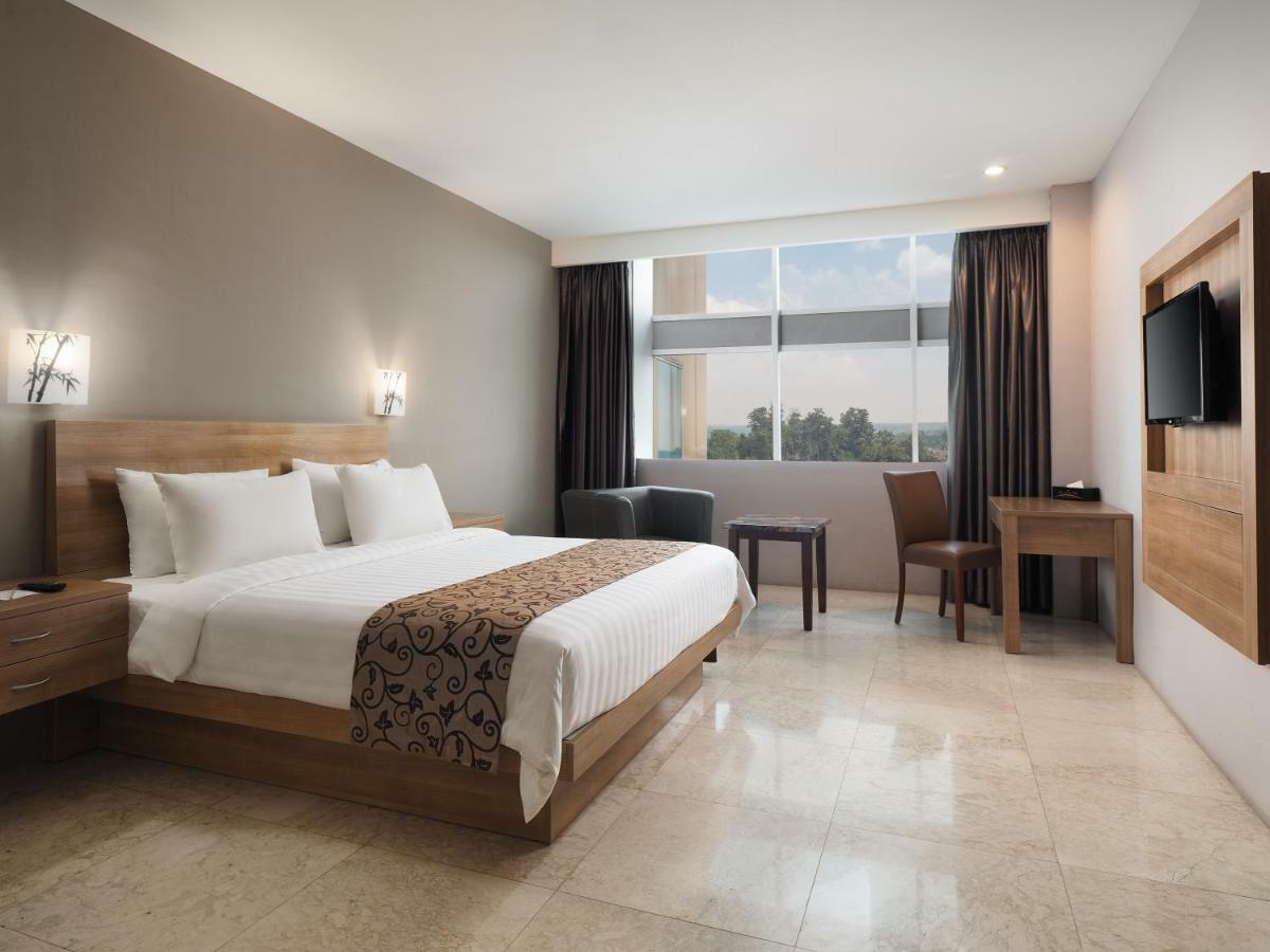 Horison Hotel Pematang Siantar Экстерьер фото