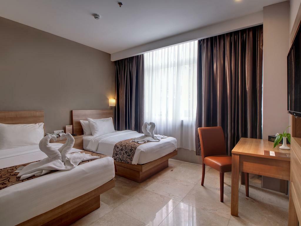 Horison Hotel Pematang Siantar Экстерьер фото